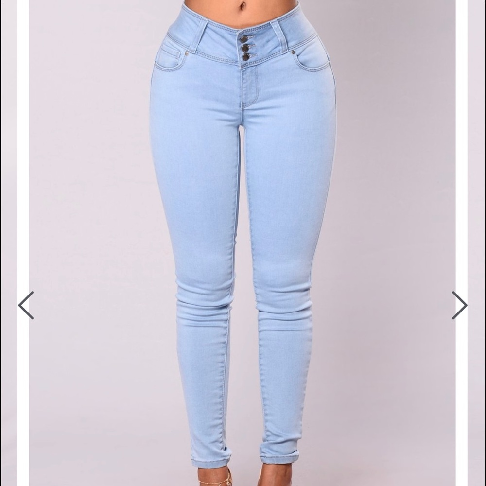 fashion nova Skinny Jeans-size 3